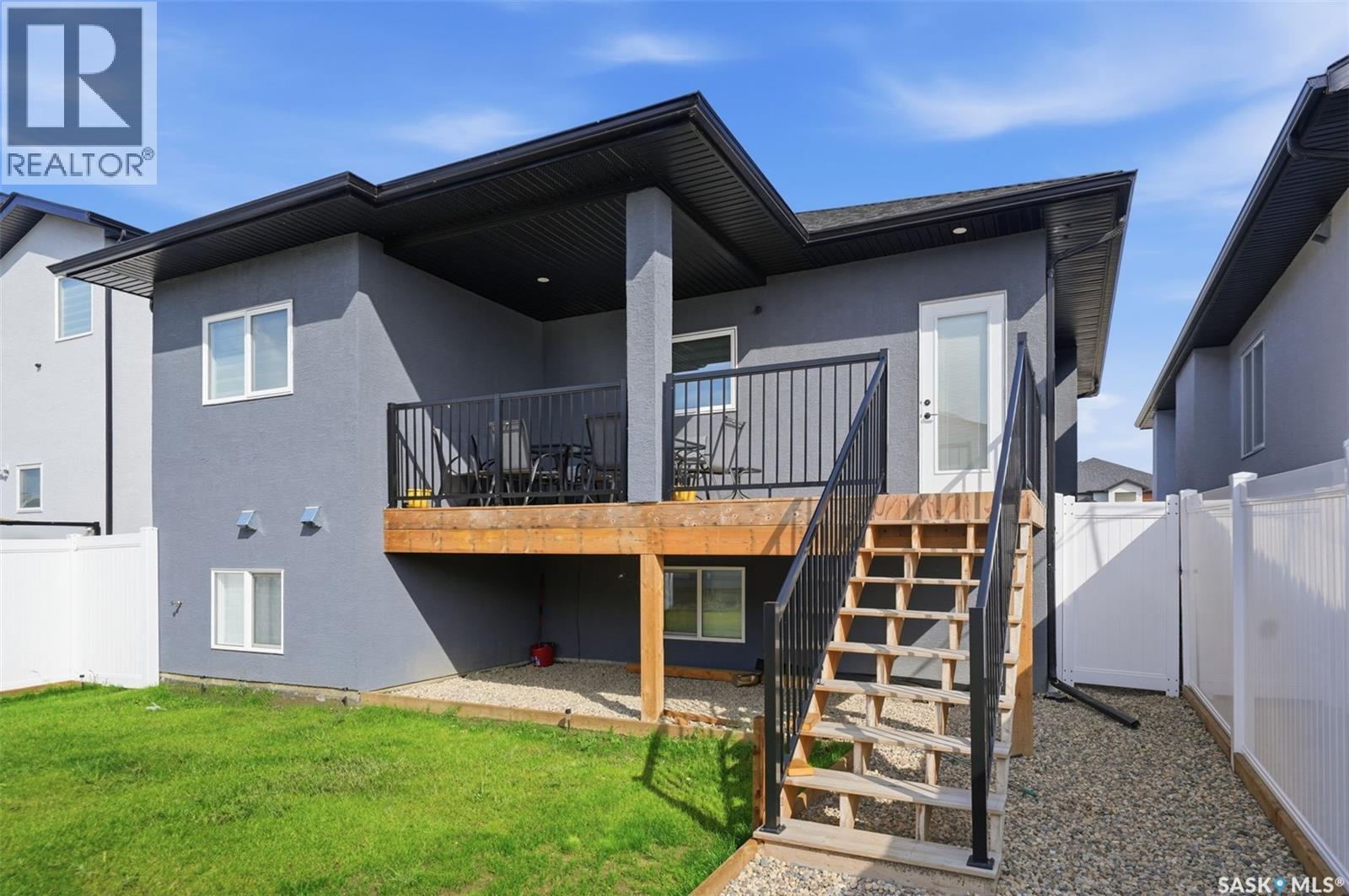 183 Mazurek Crescent Property Photo 35