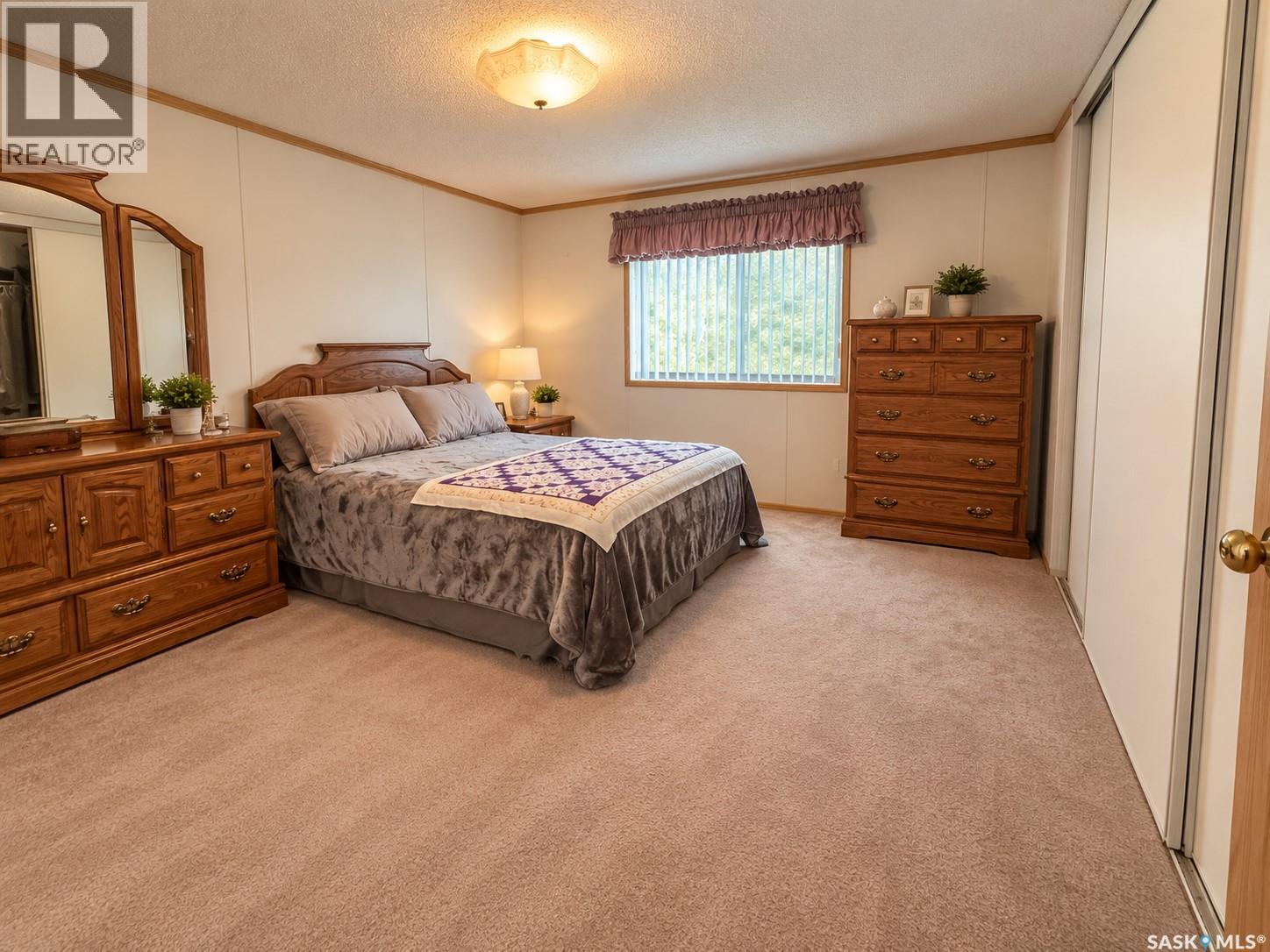 518 March Avenue E Property Photo 5