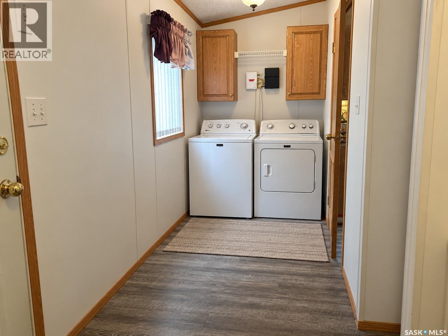 518 March Avenue E Property Photo 8