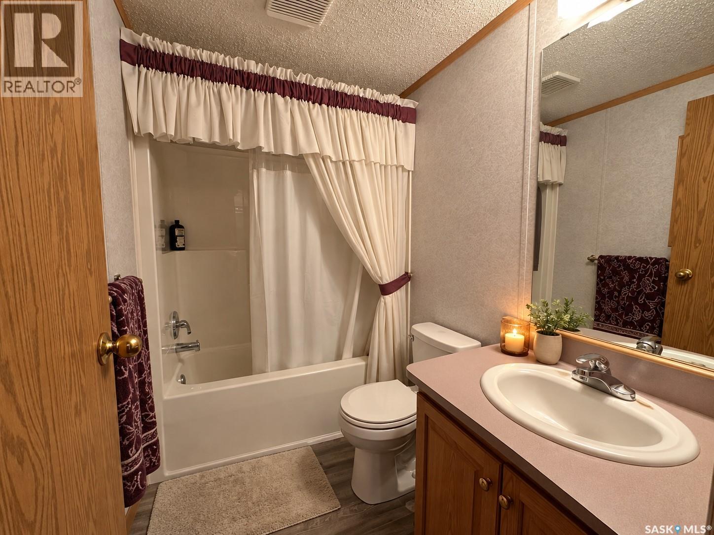 518 March Avenue E Property Photo 11