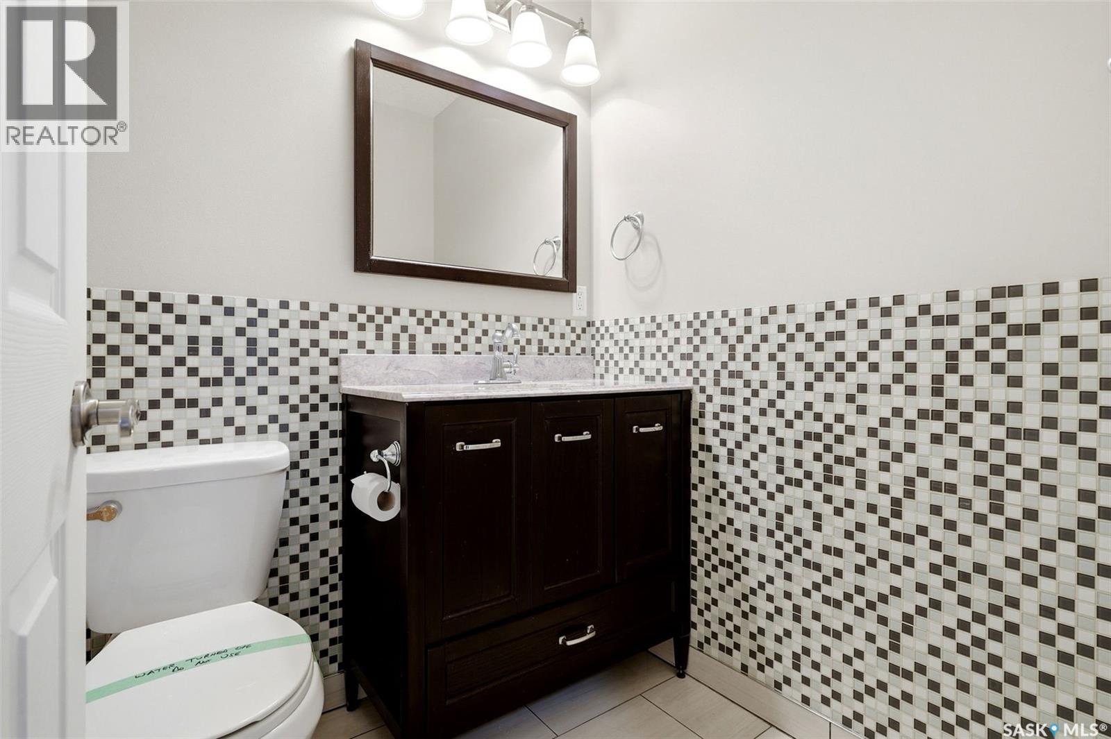 605 4545 Rae Street Property Photo 13