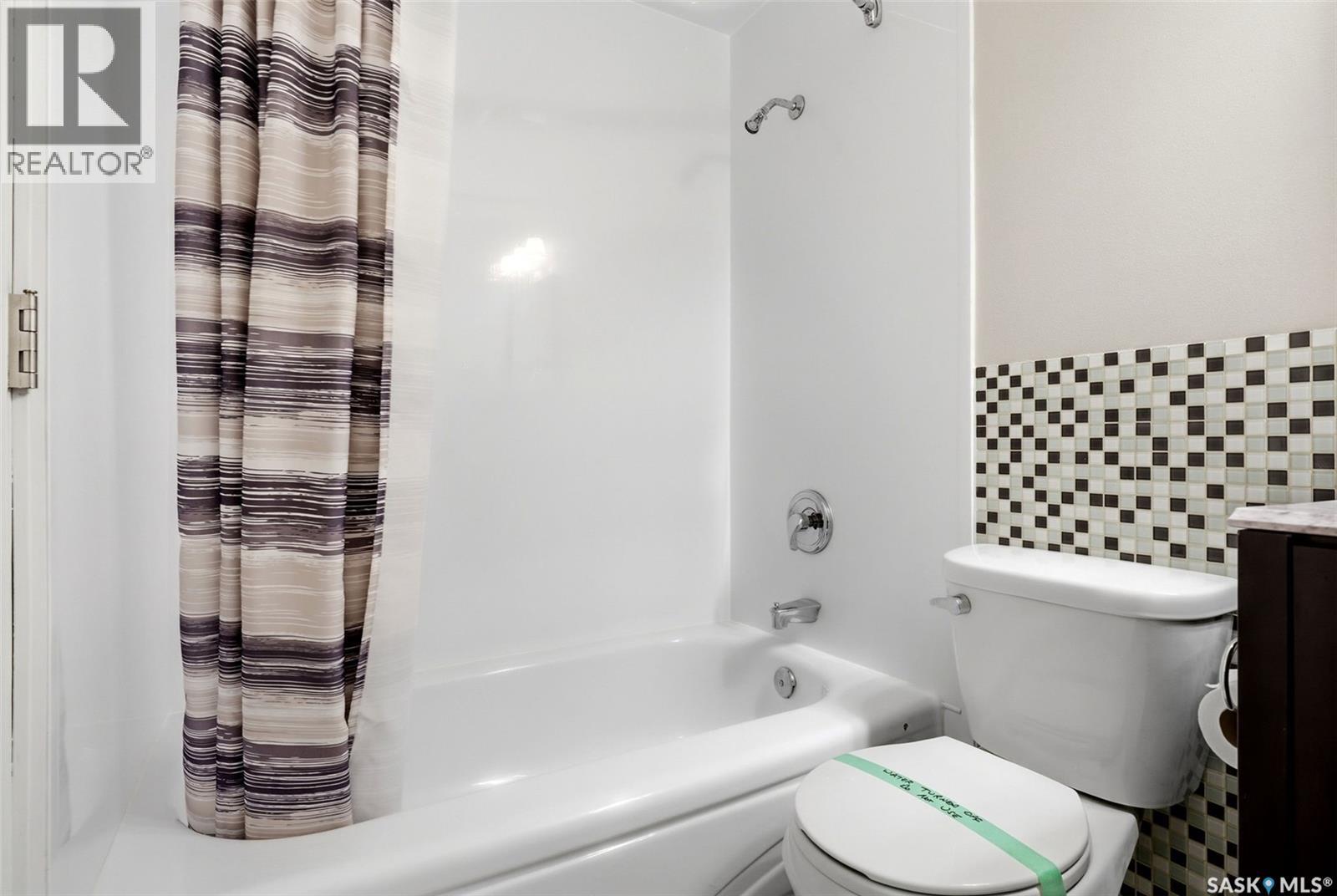 605 4545 Rae Street Property Photo 14