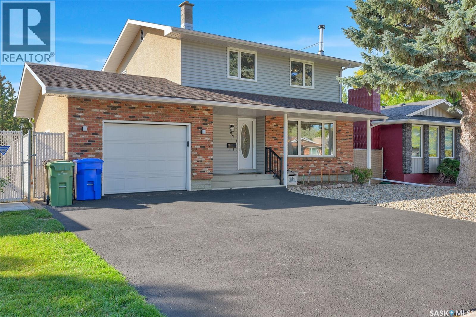 35 Litzenberger Crescent Property Photo 2