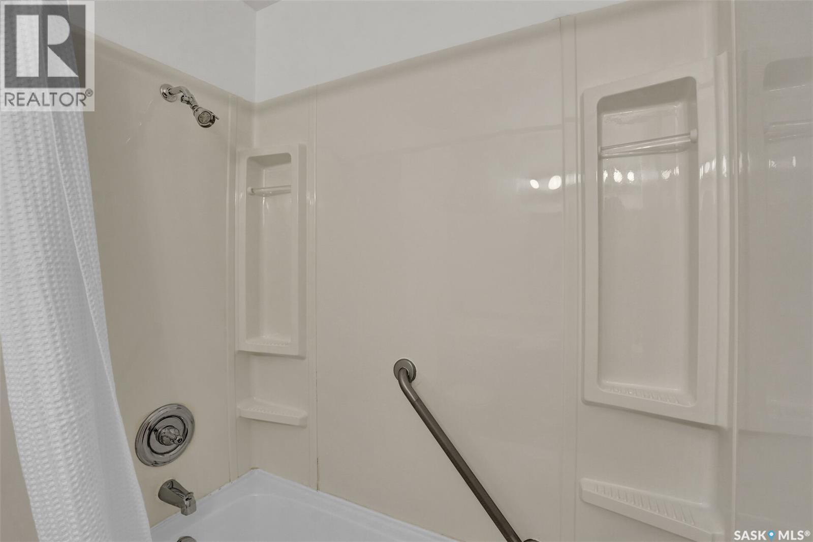 35 Litzenberger Crescent Property Photo 16