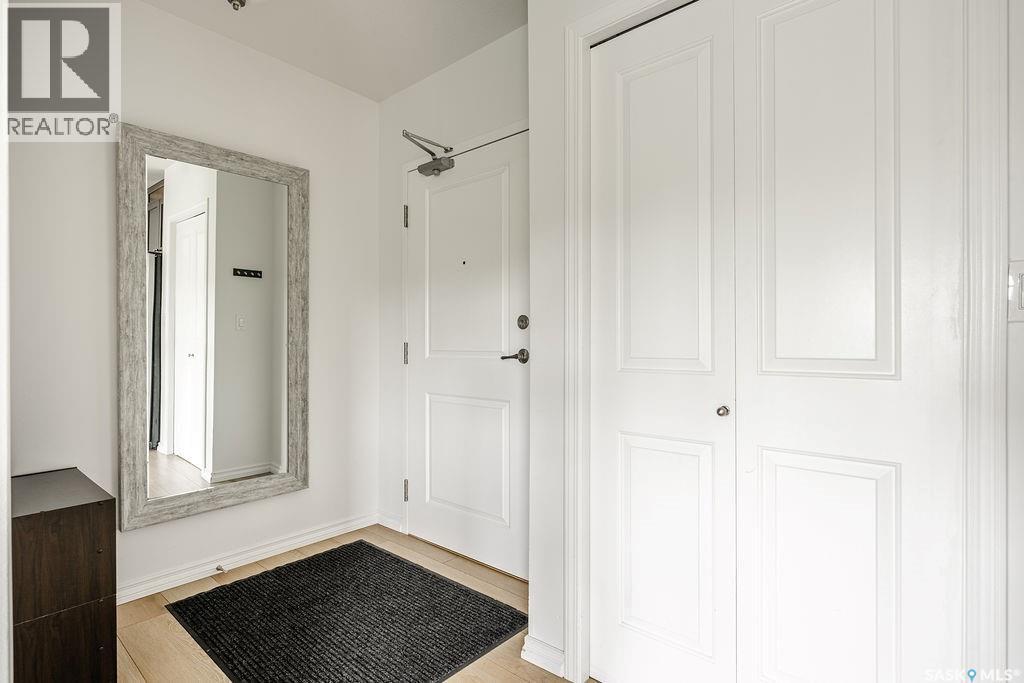409 902 Spadina Crescent E Property Photo 2