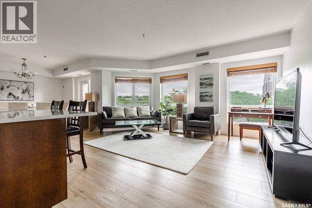 409 902 Spadina Crescent E Property Photo 6