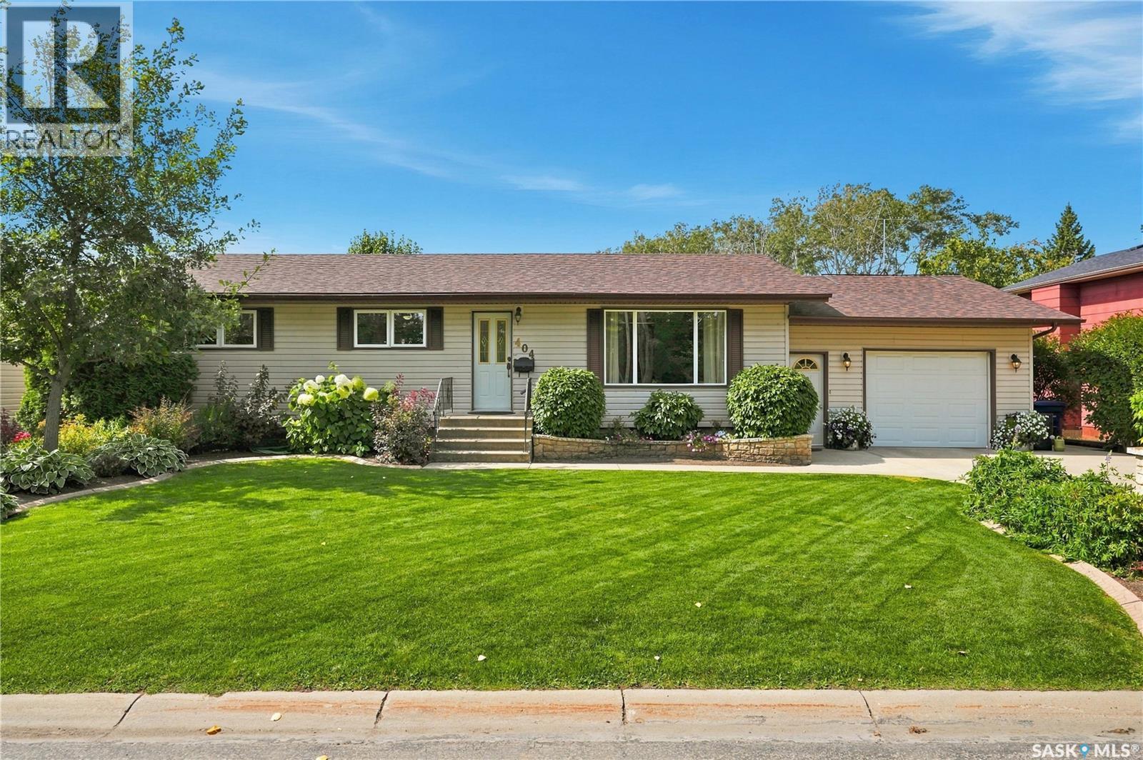 404 9th Avenue Property Photo 1