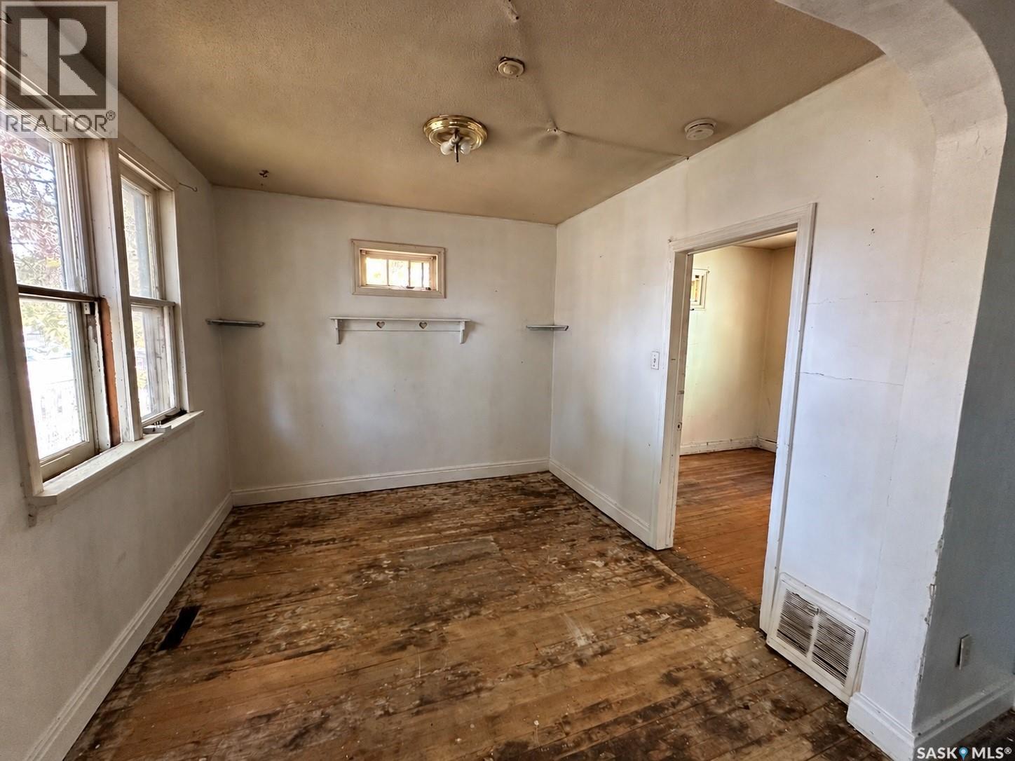 433 I Avenue S Property Photo 6