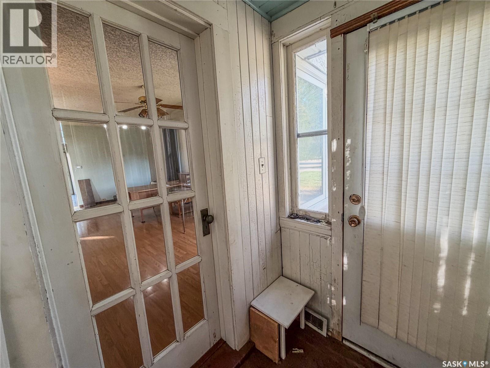 466 6th Avenue W Property Photo 19