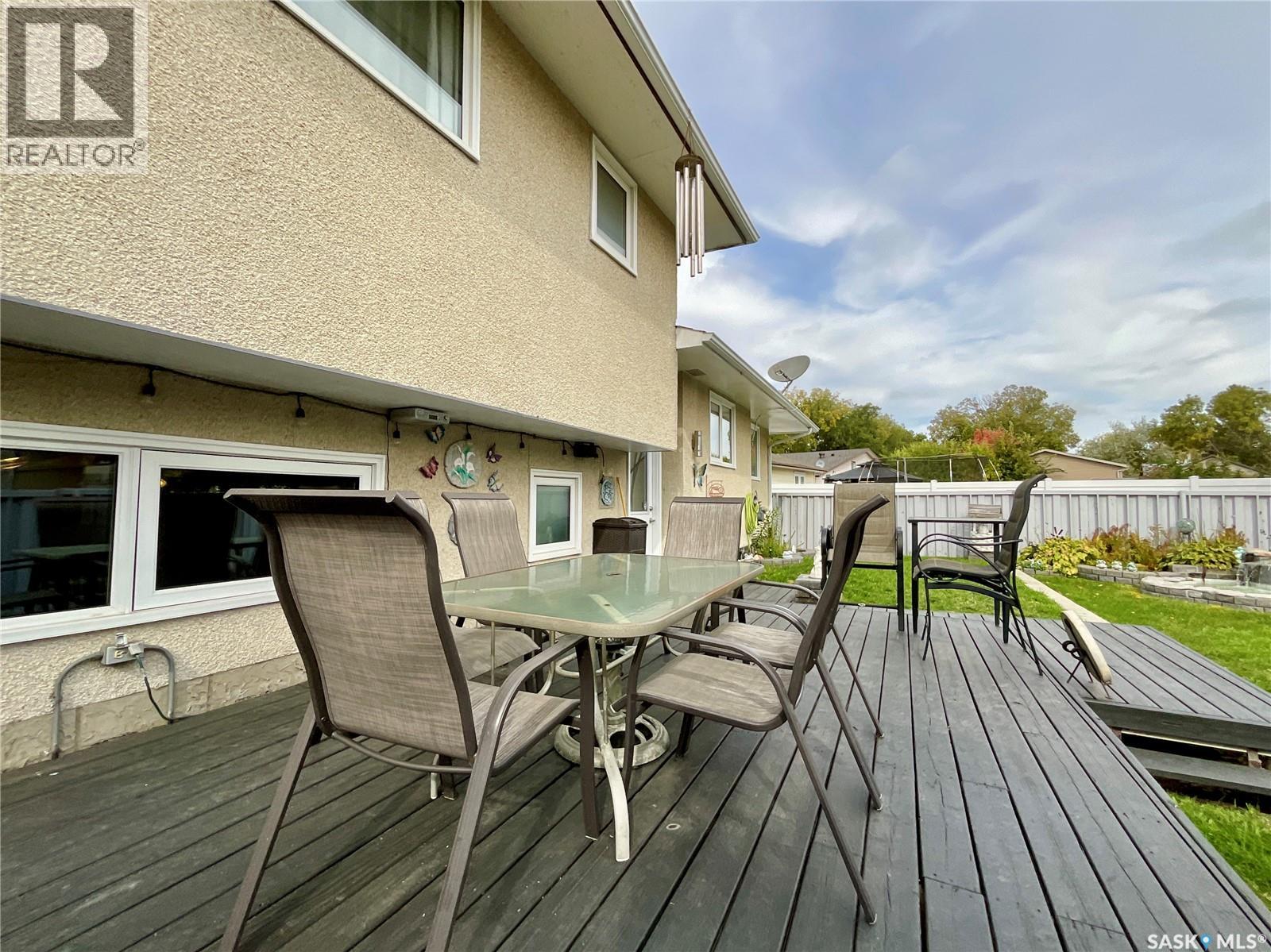 255 Litzenberger Crescent Property Photo 44