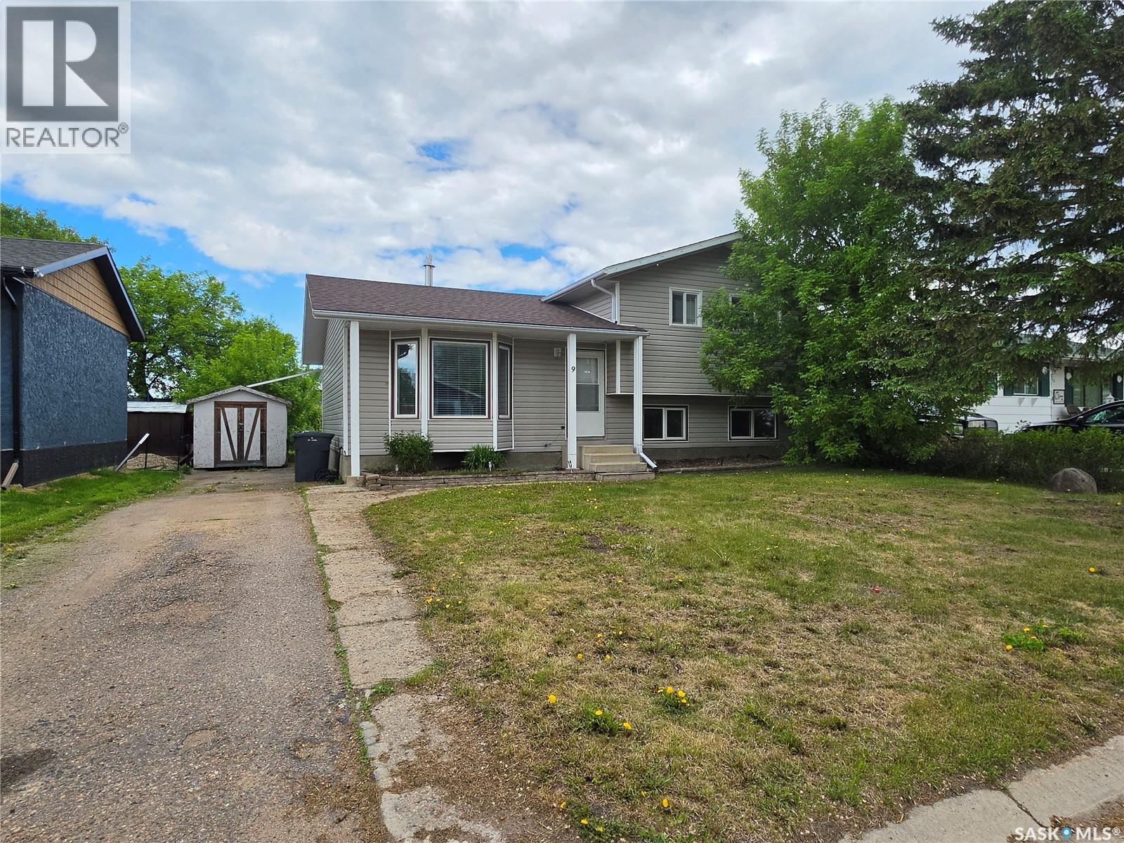 9 Stack Crescent Property Photo 1