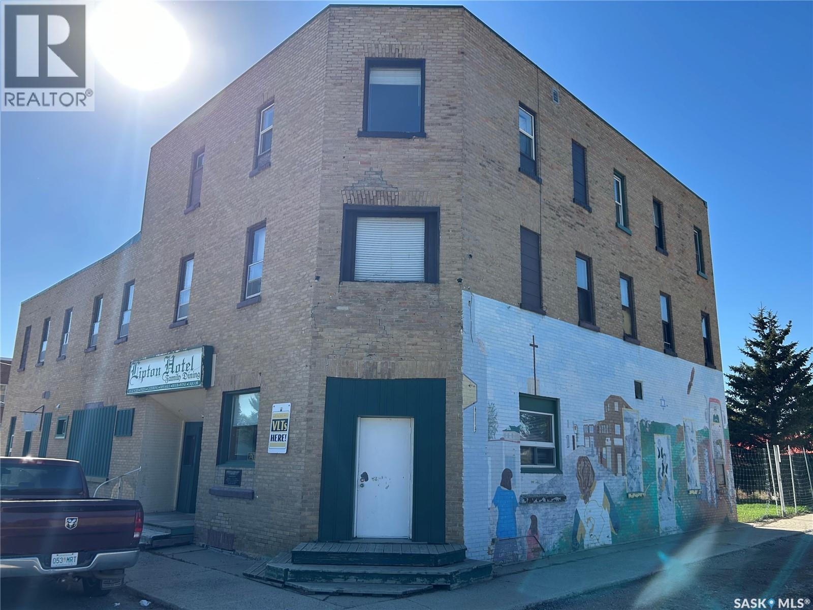 102 Main STREET