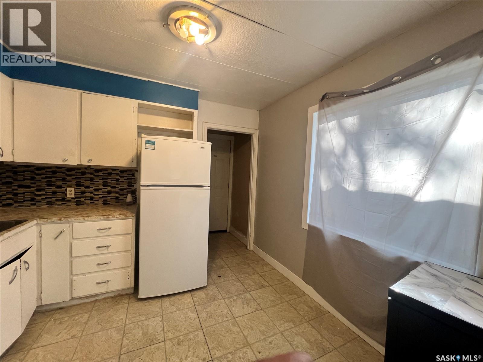 1227 Wascana Street Property Photo 7