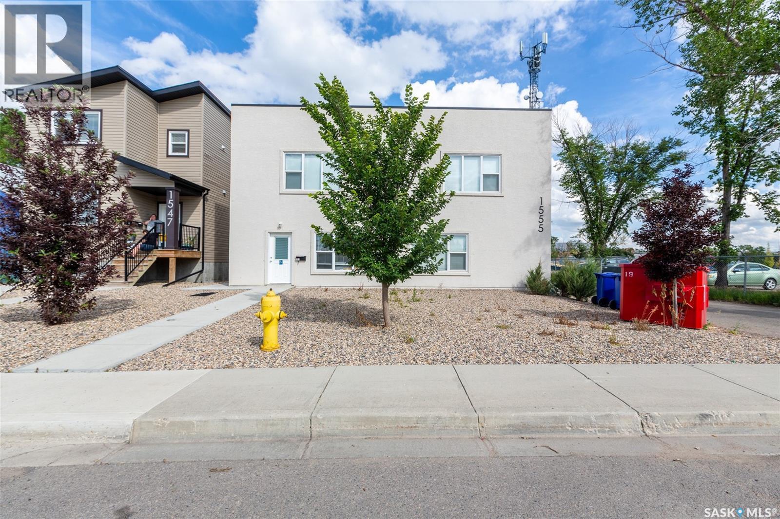 1555 Princess Street Property Photo 1
