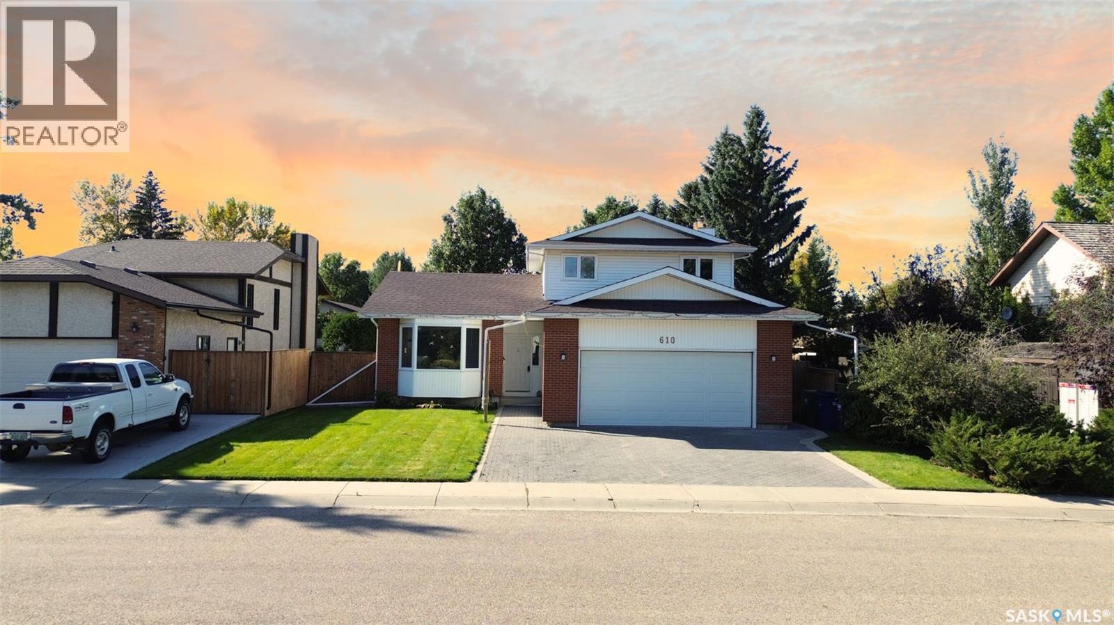 610 Nesslin CRESCENT Property Photo 1