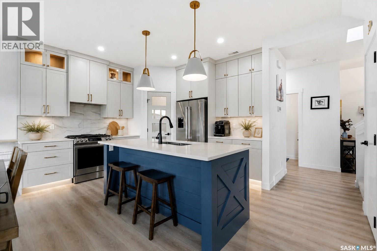 302 Chelsom Manor Property Photo 4