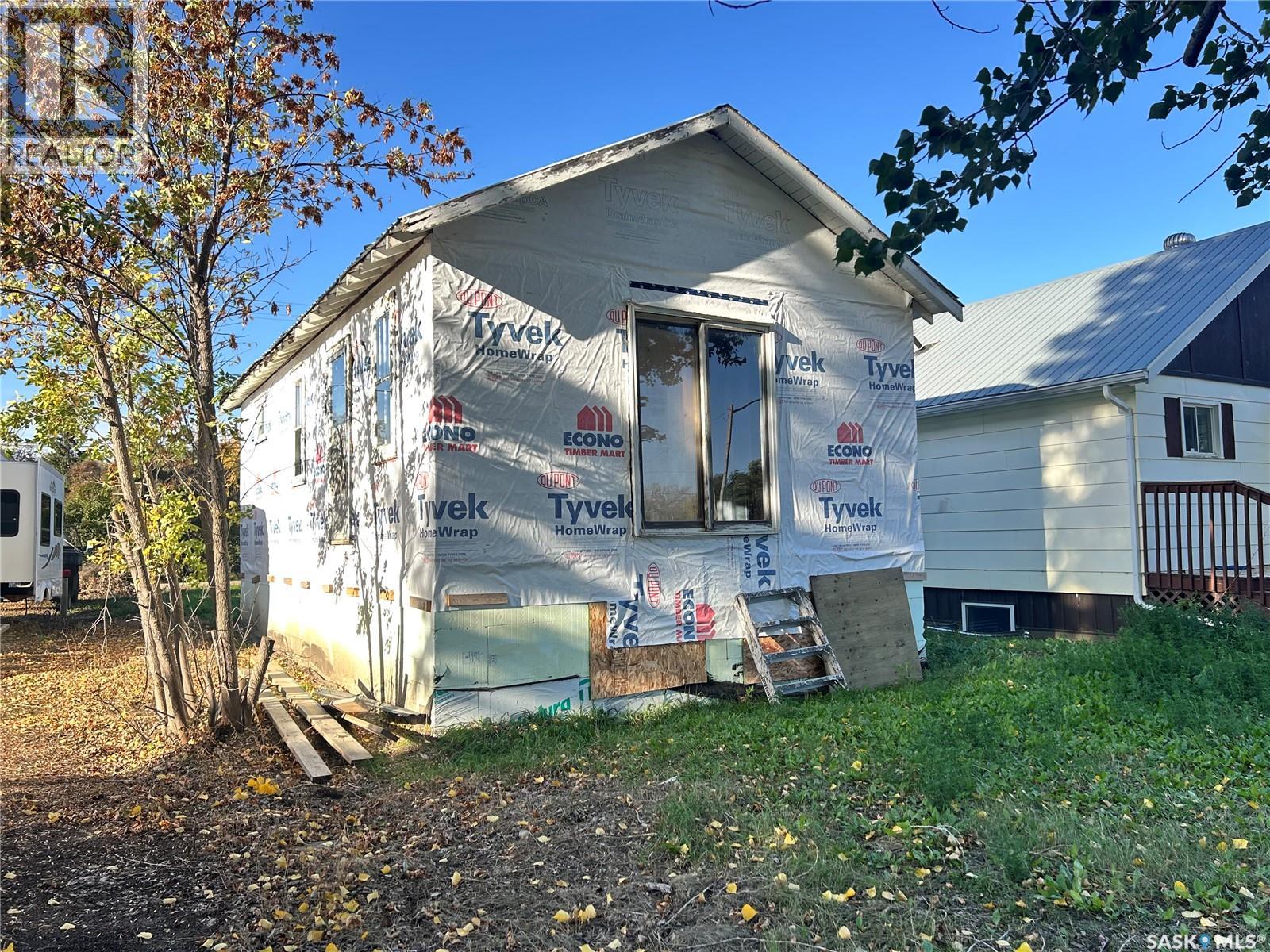 355 Bellamy AVENUE Property Photo 1
