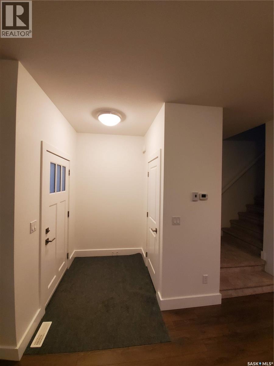 447 Eaton Lane Property Photo 6