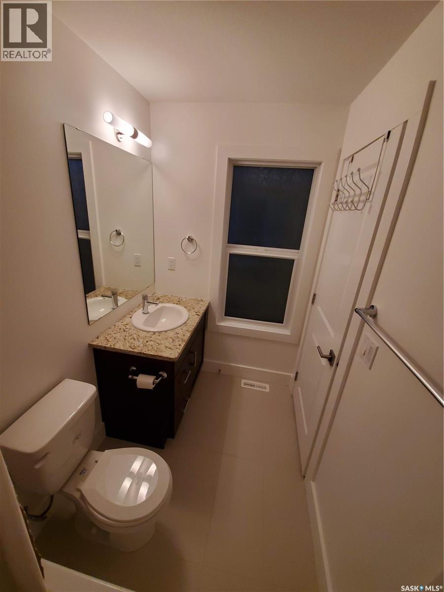 447 Eaton Lane Property Photo 10