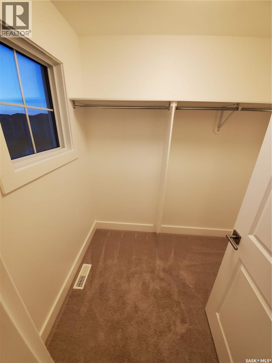 447 Eaton Lane Property Photo 11