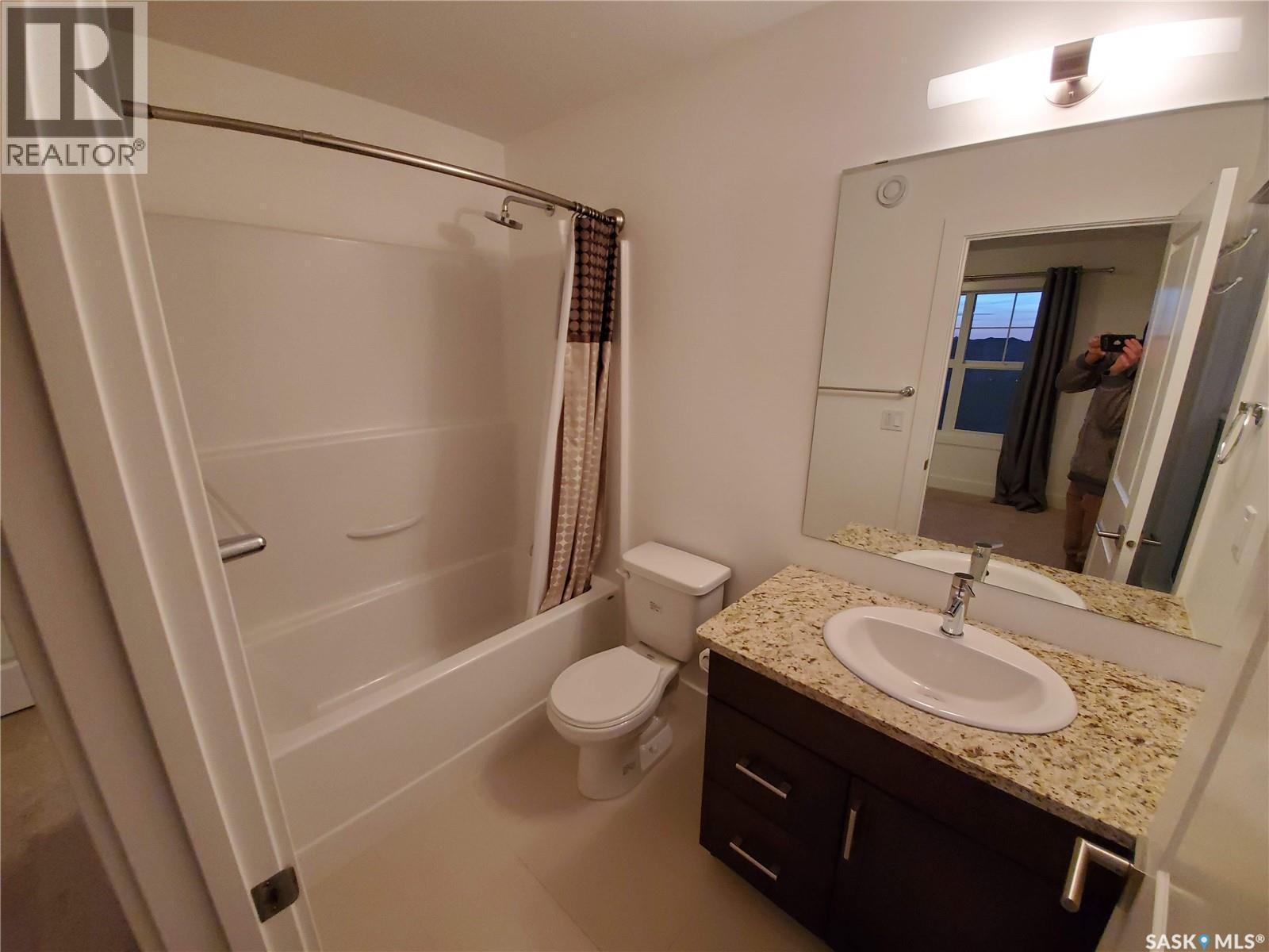 447 Eaton Lane Property Photo 14
