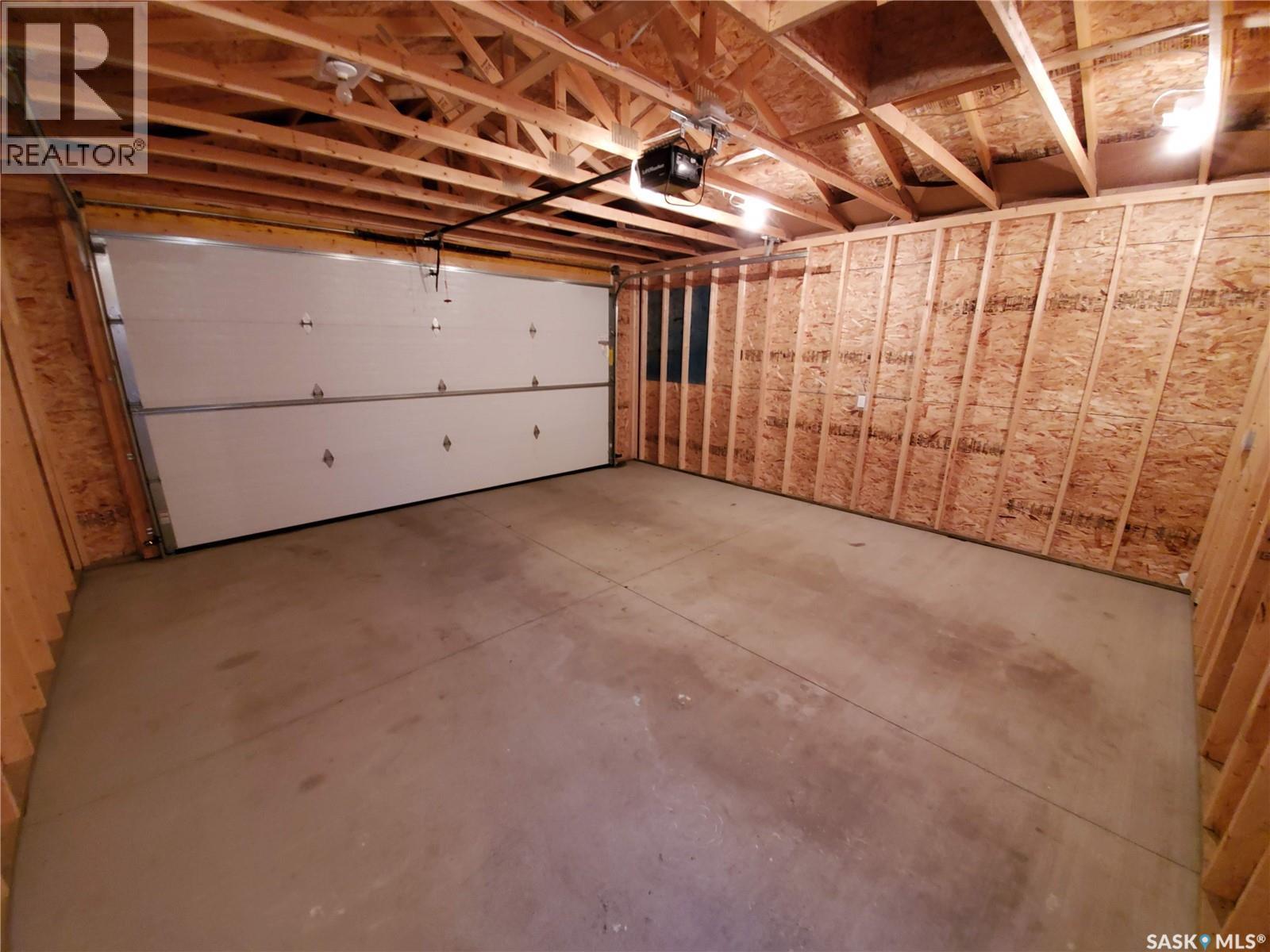 447 Eaton Lane Property Photo 25