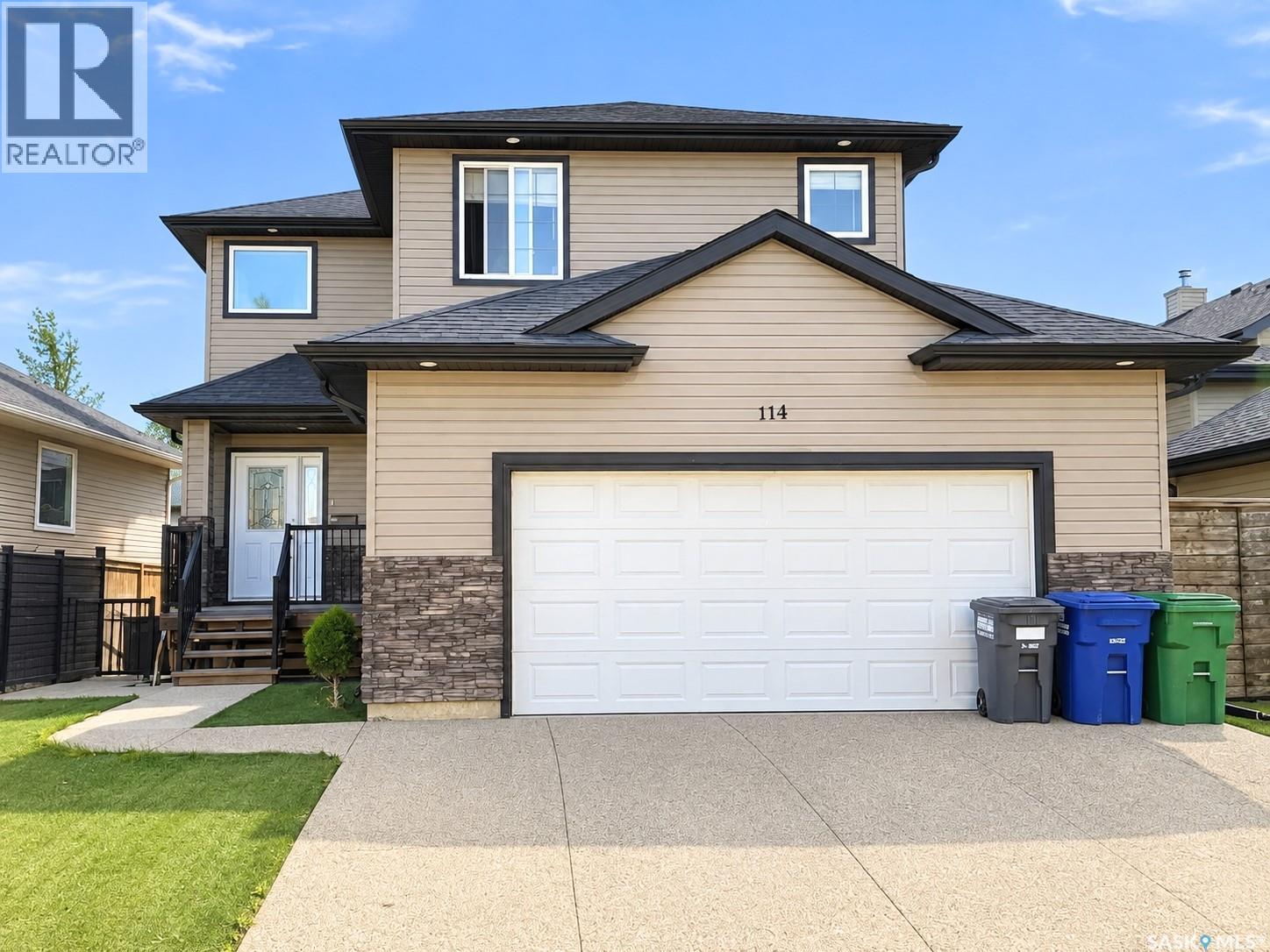114 Korol Crescent Property Photo 1