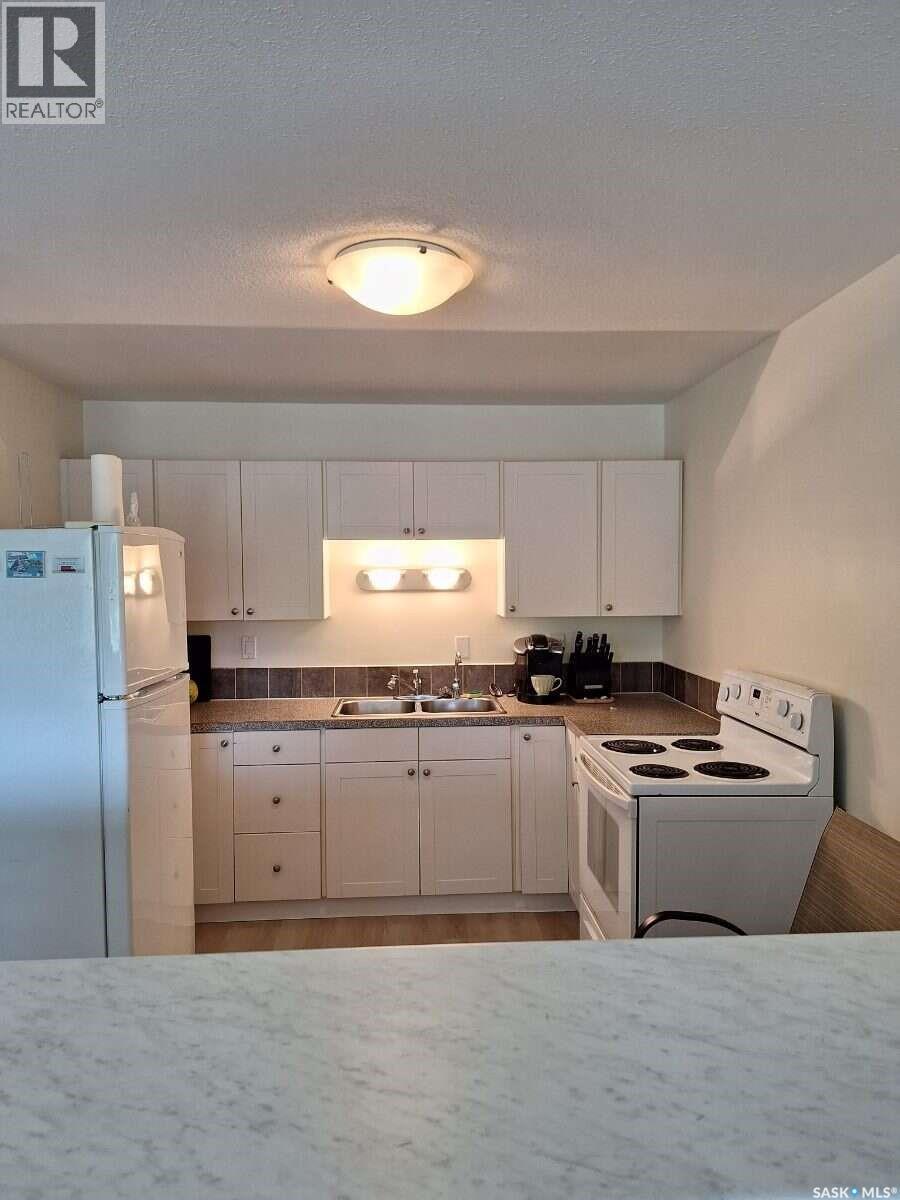 15 50 Spence Street Property Photo 8