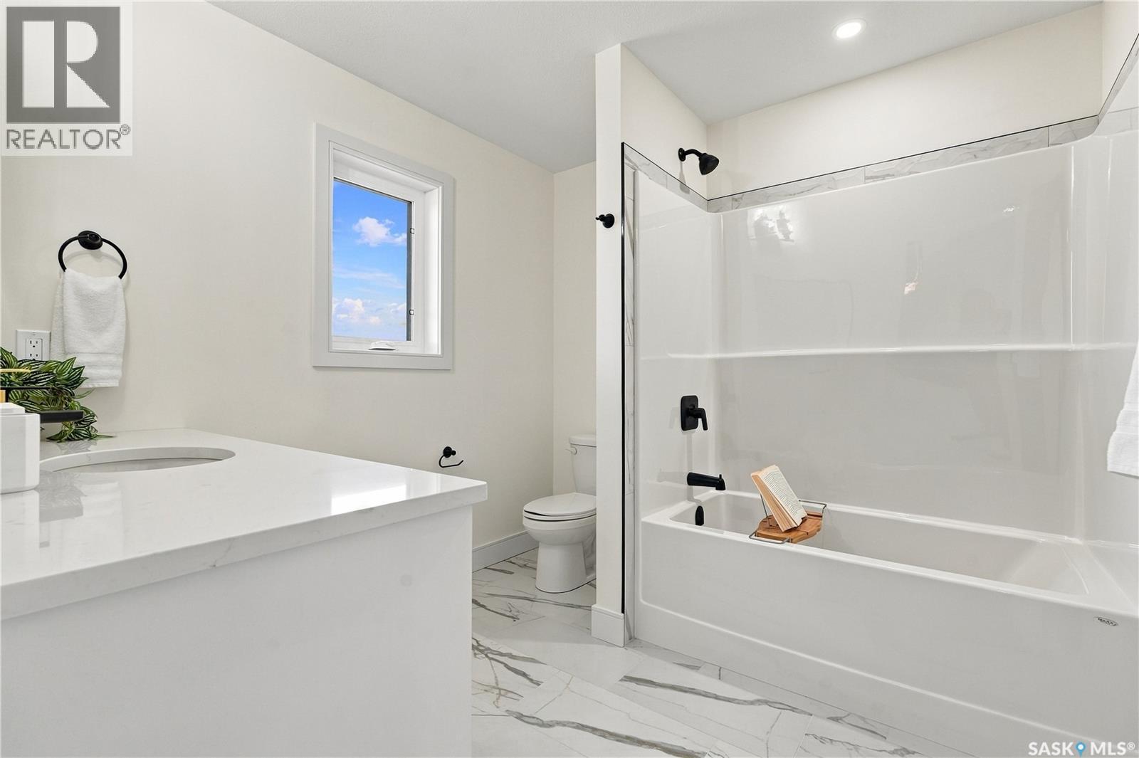 213 Veterans Drive Property Photo 36