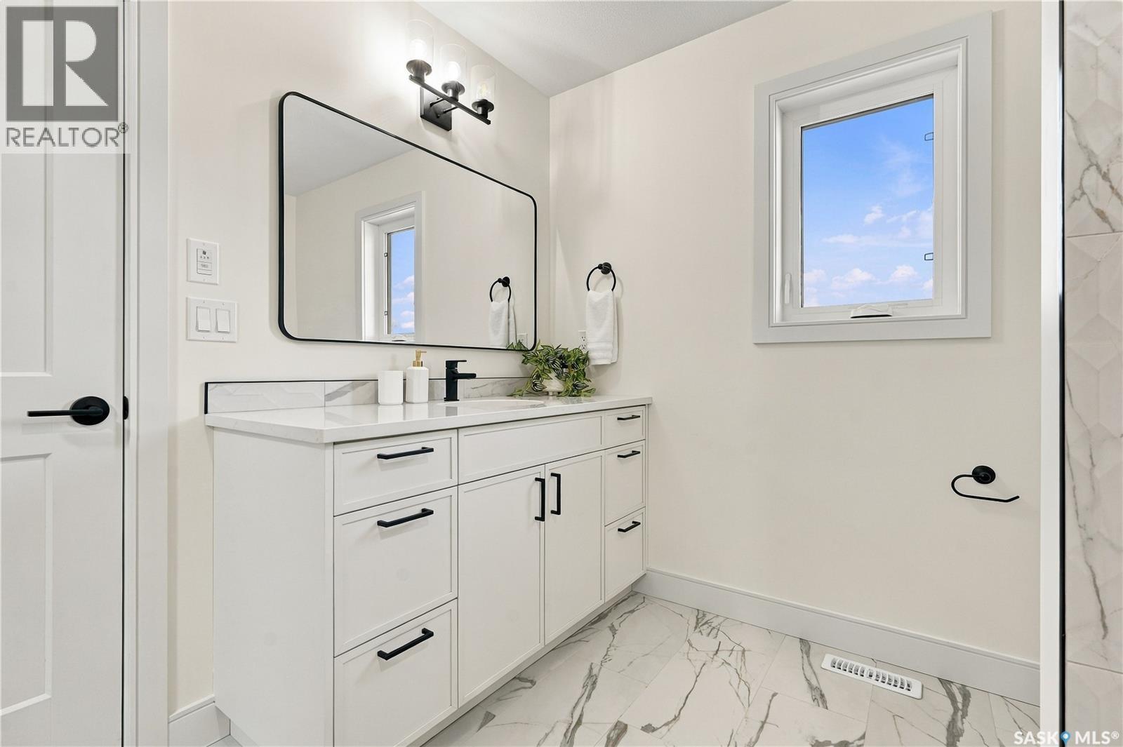 213 Veterans Drive Property Photo 37