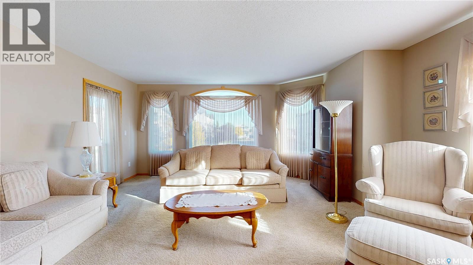 207 1225 STOCKTON STREET N Property Photo 1