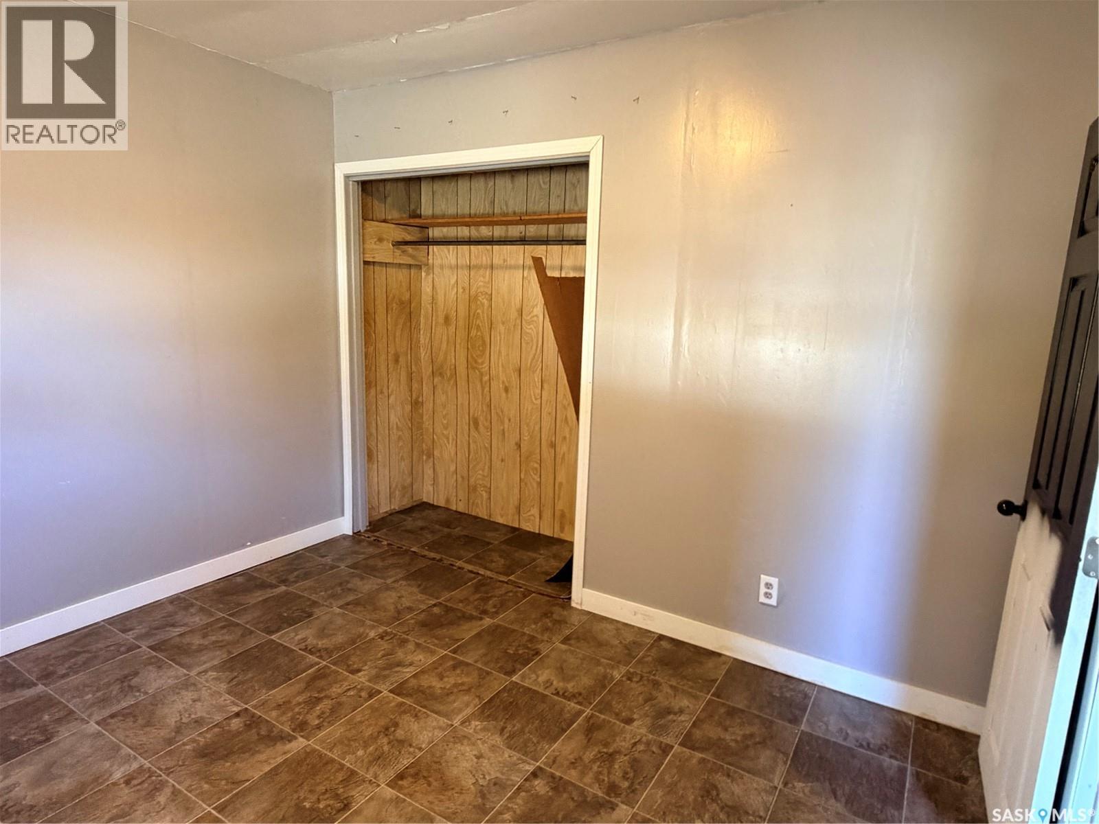 438 3rd Street Property Photo 6