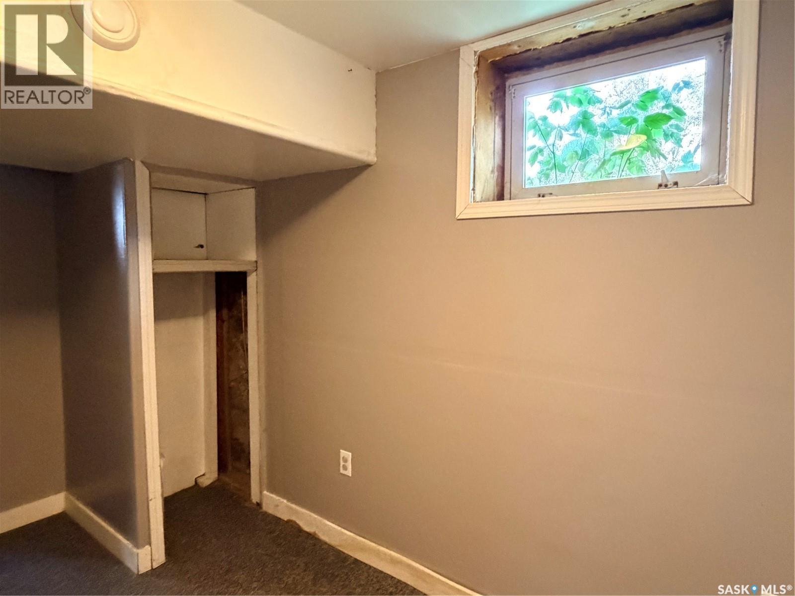 438 3rd Street Property Photo 16