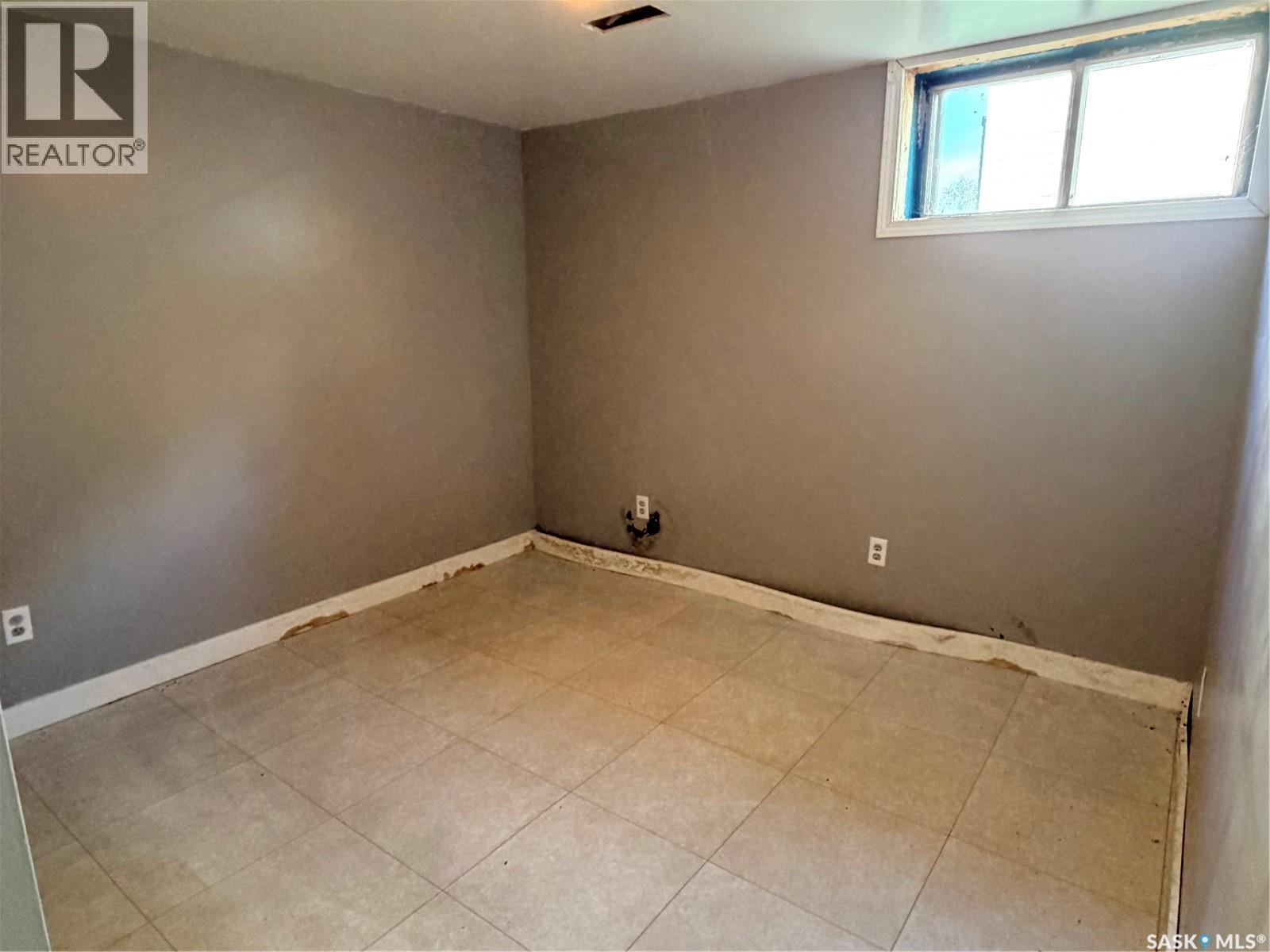 438 3rd Street Property Photo 24