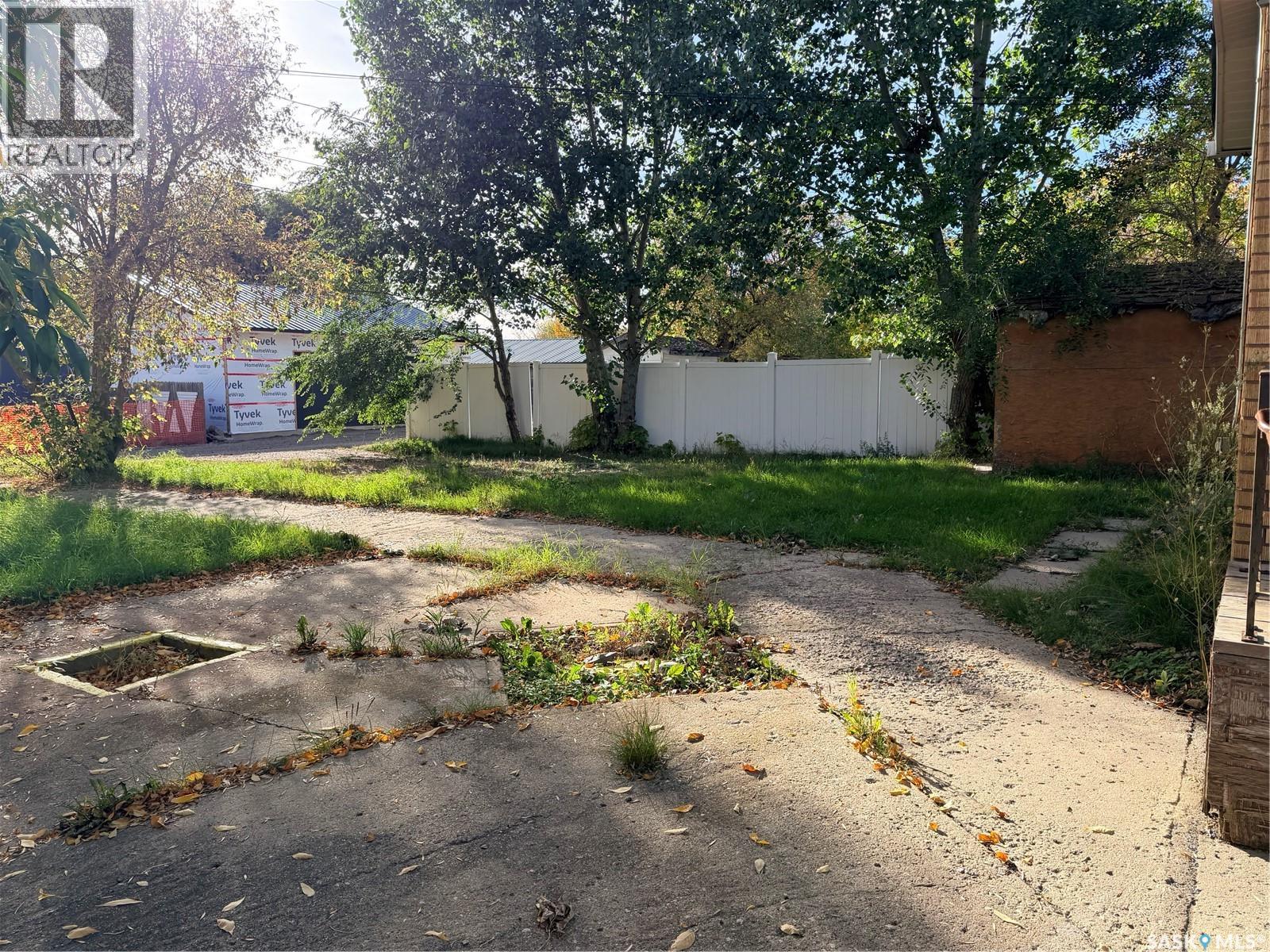 438 3rd Street Property Photo 37