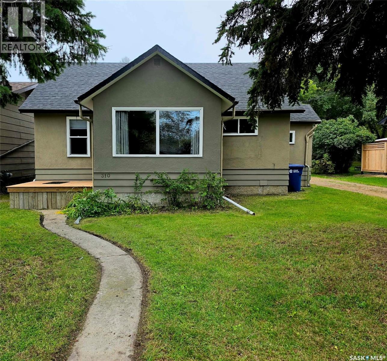 310 Parks Street Property Photo 1