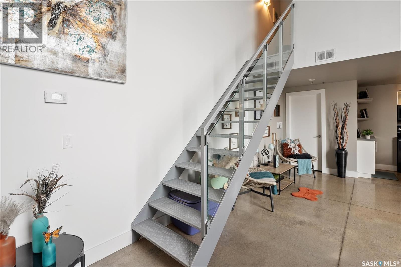 530 120 23rd Street E Property Photo 16