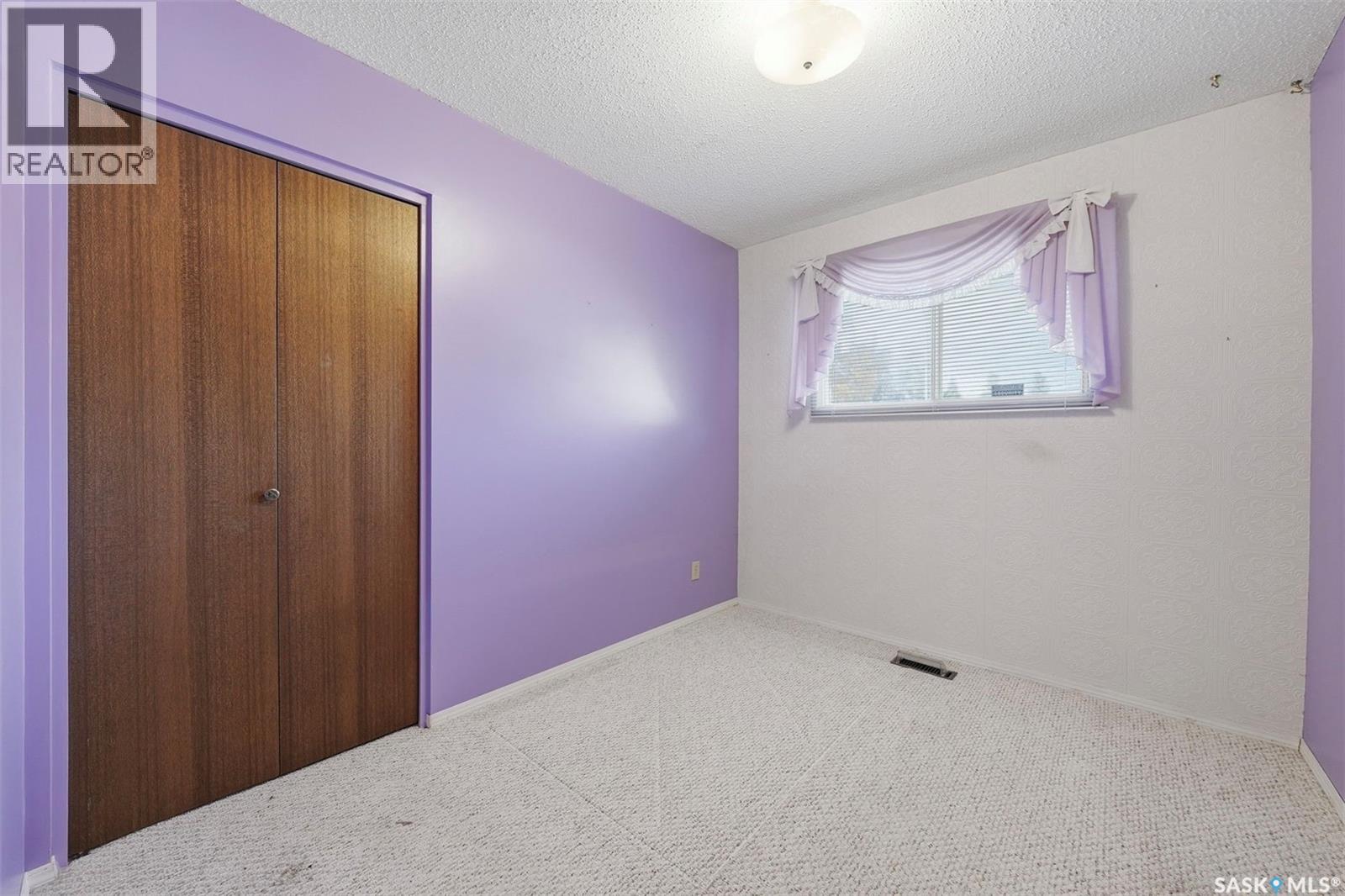 253 Laurentian Drive Property Photo 17