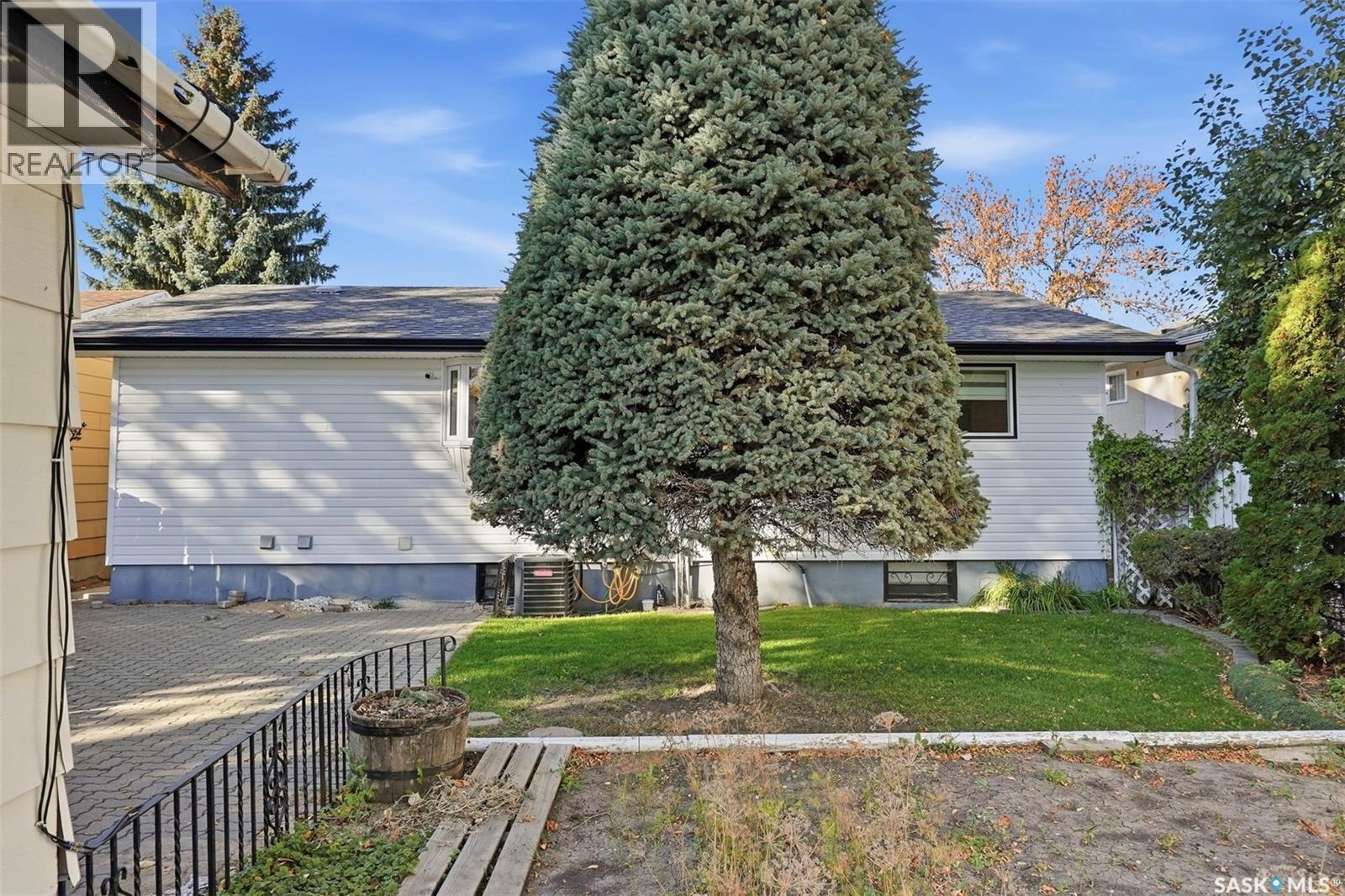 253 Laurentian Drive Property Photo 34