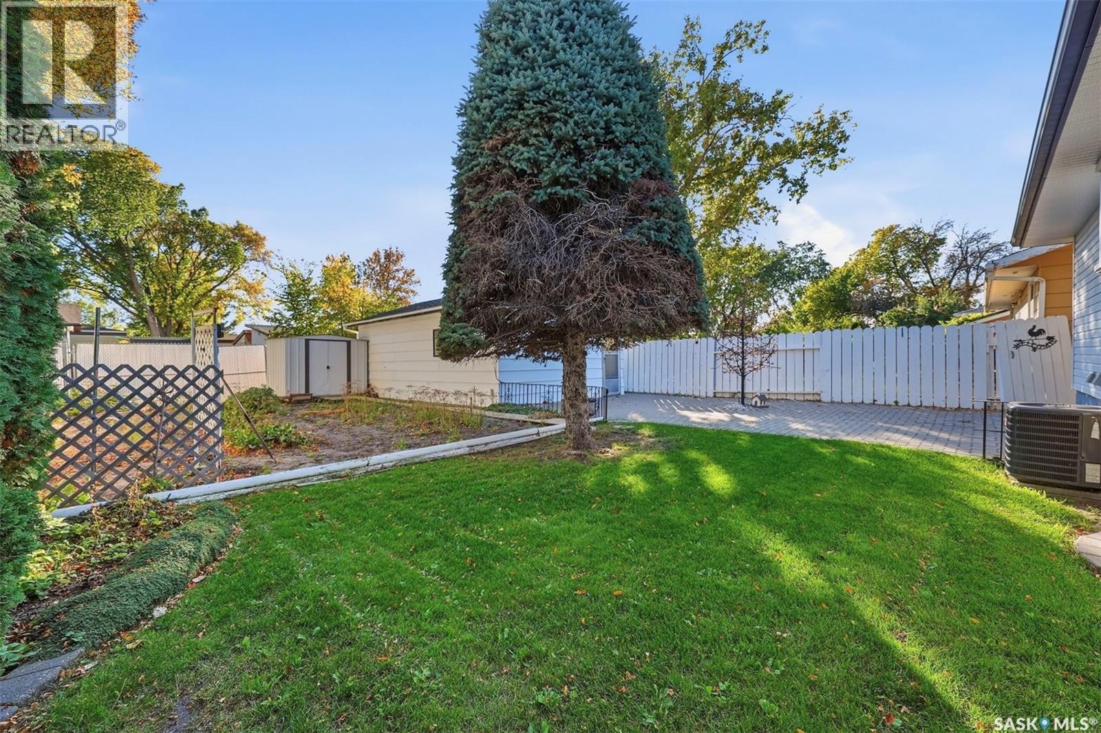 253 Laurentian Drive Property Photo 35