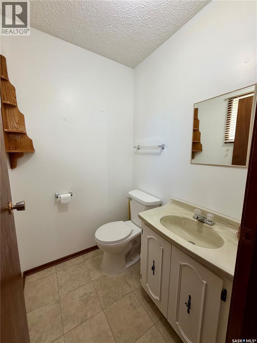141 Railway Avenue Property Photo 7