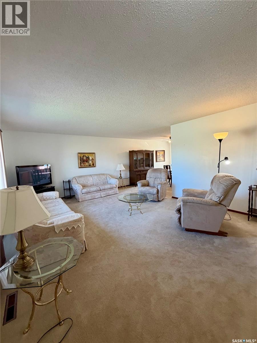 141 Railway Avenue Property Photo 15