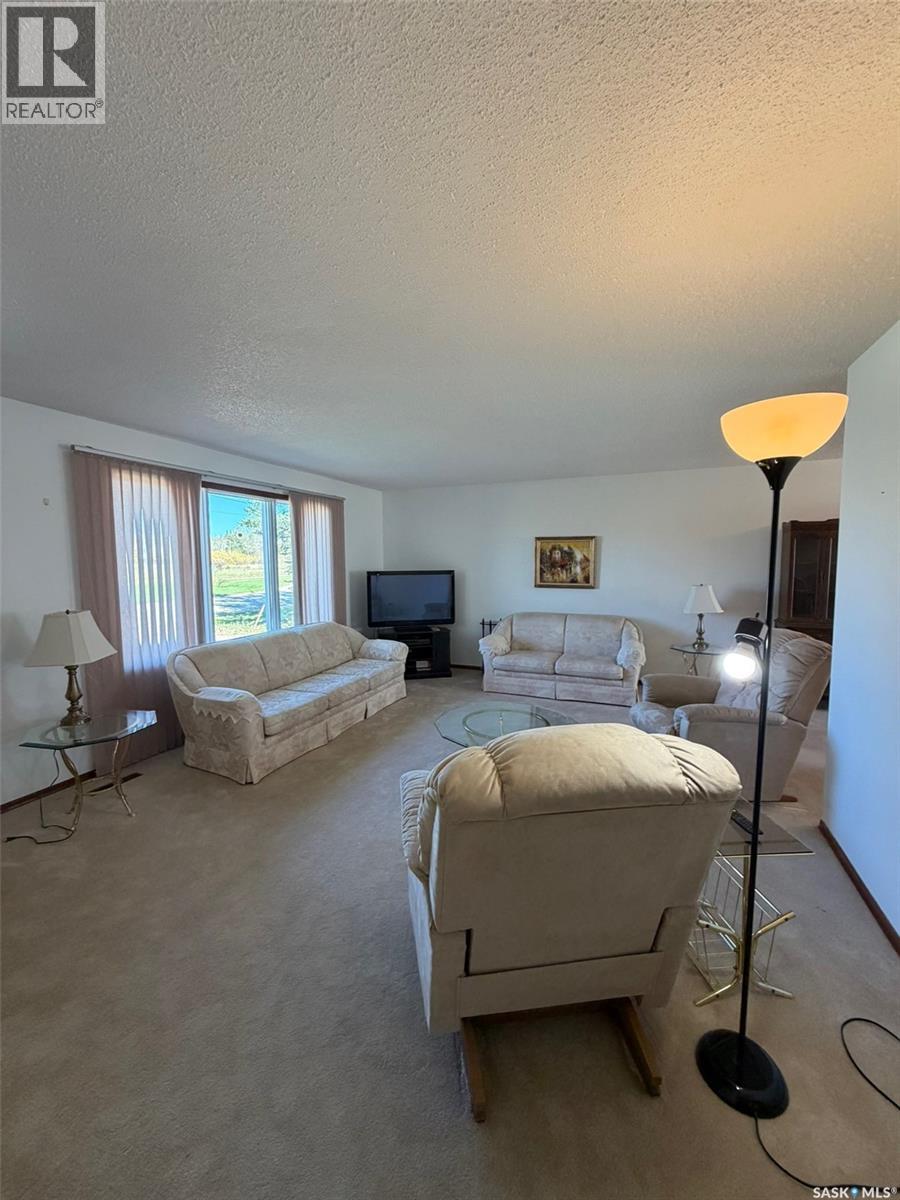 141 Railway Avenue Property Photo 16