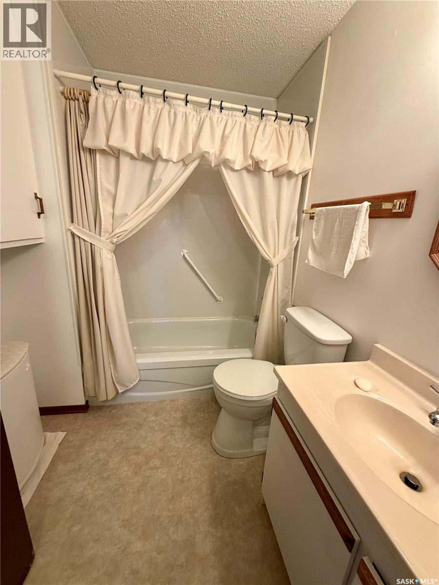 141 Railway Avenue Property Photo 18