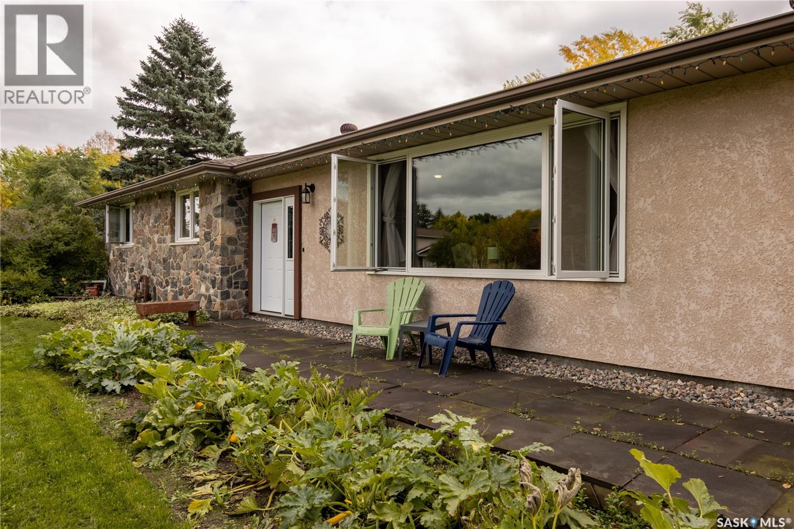 517 East Drive Property Photo 4
