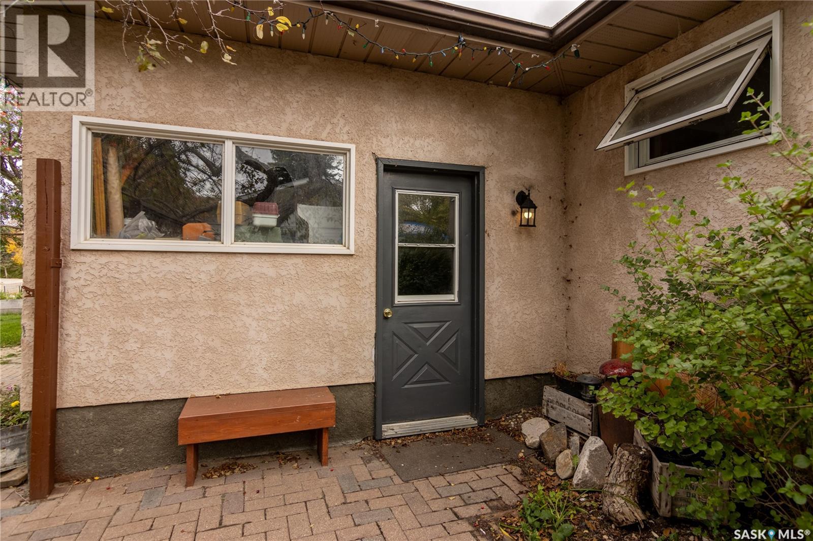 517 East Drive Property Photo 6