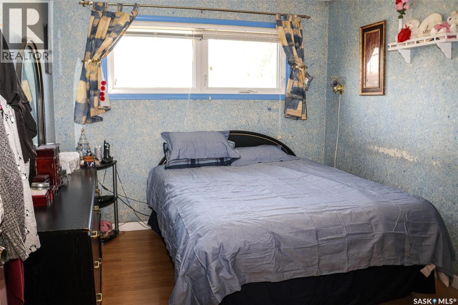 102 4th Avenue E Property Photo 20