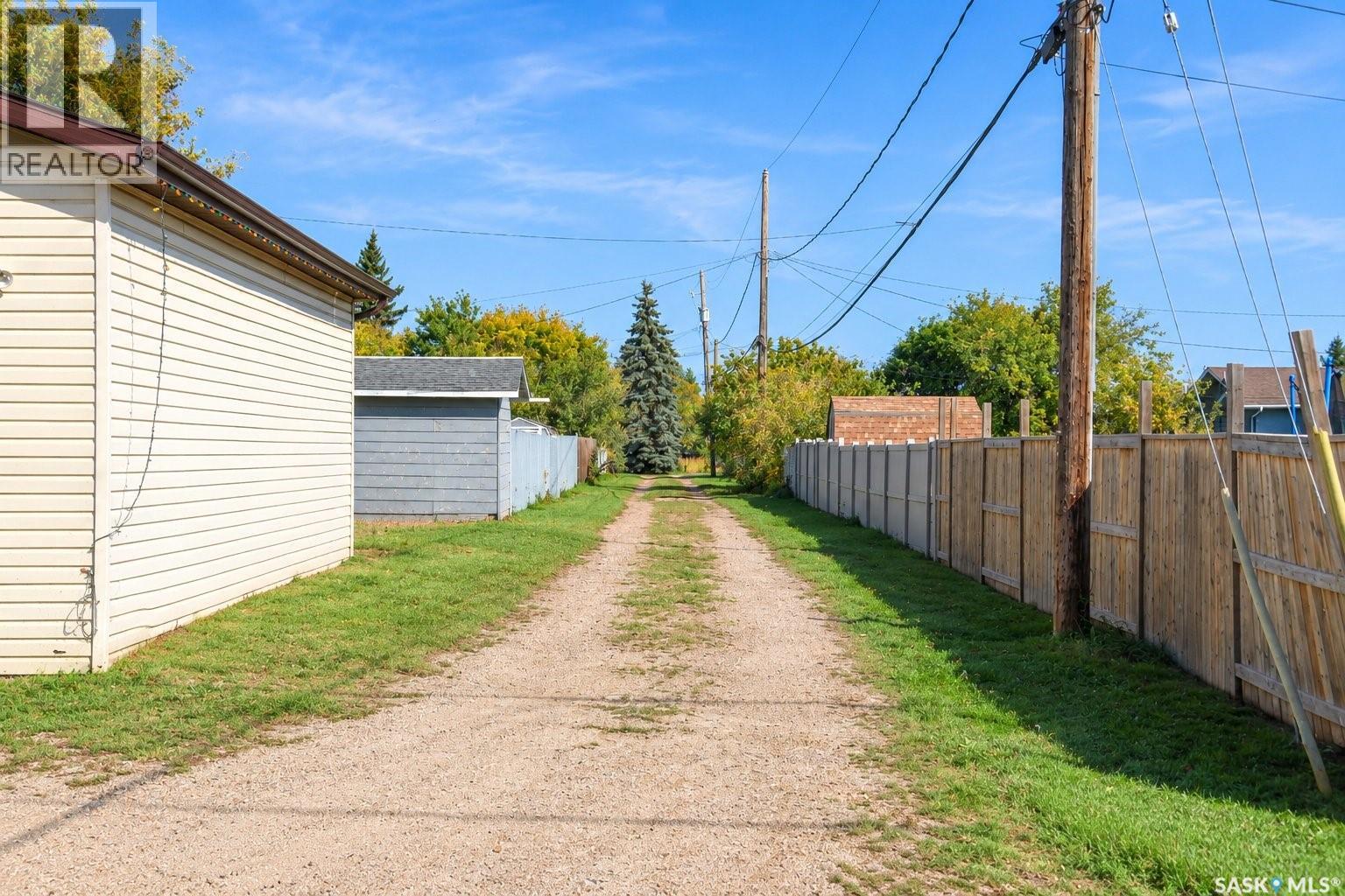102 4th Avenue E Property Photo 51