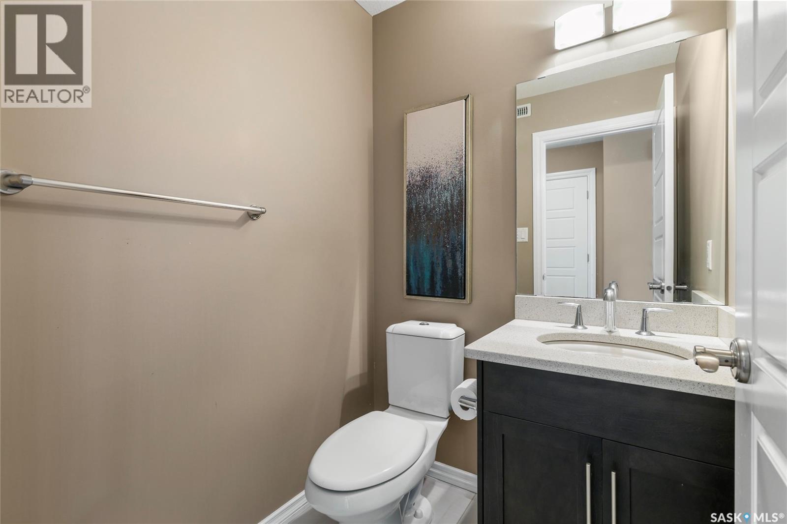 251 4002 Sandhill Crescent Property Photo 13