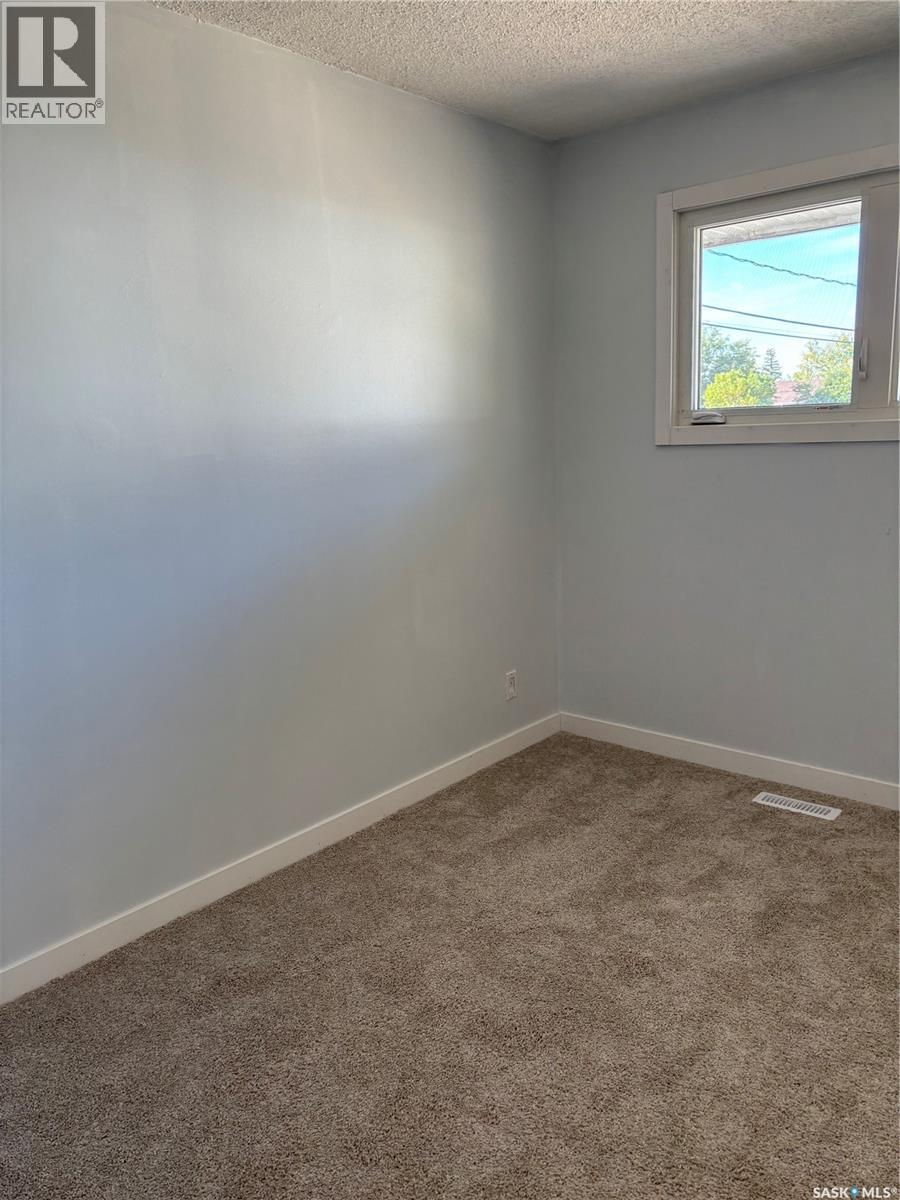 825 7th Avenue Nw Property Photo 15